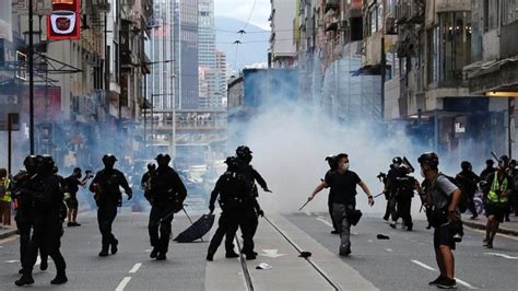 The Hong Kong crisis and the new world order .